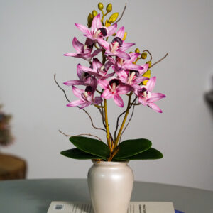 Arranjo Delicata Cymbidium Lilás