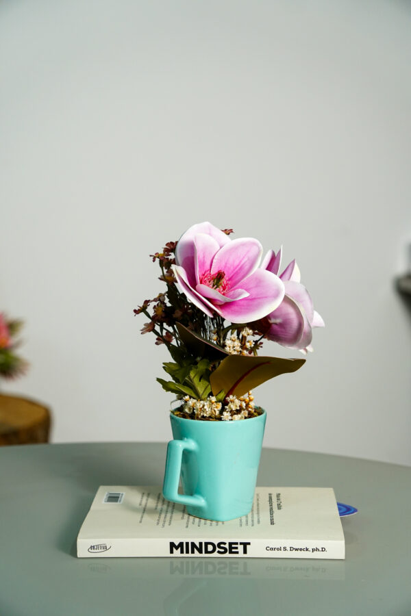 Delicata Magnólias na Caneca