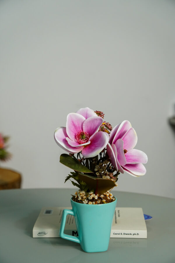 Delicata Magnólias na Caneca